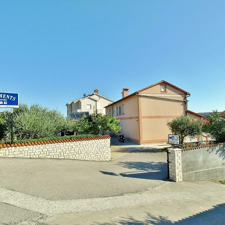 Barbat na Rabu Apartments Ljubica מראה חיצוני תמונה