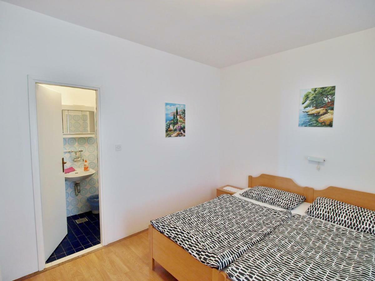 Barbat na Rabu Apartments Ljubica מראה חיצוני תמונה
