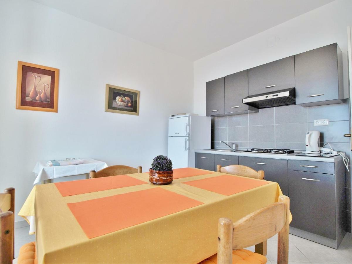 Barbat na Rabu Apartments Ljubica מראה חיצוני תמונה