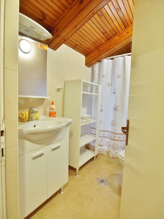 Barbat na Rabu Apartments Ljubica מראה חיצוני תמונה