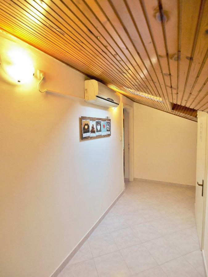 Barbat na Rabu Apartments Ljubica מראה חיצוני תמונה